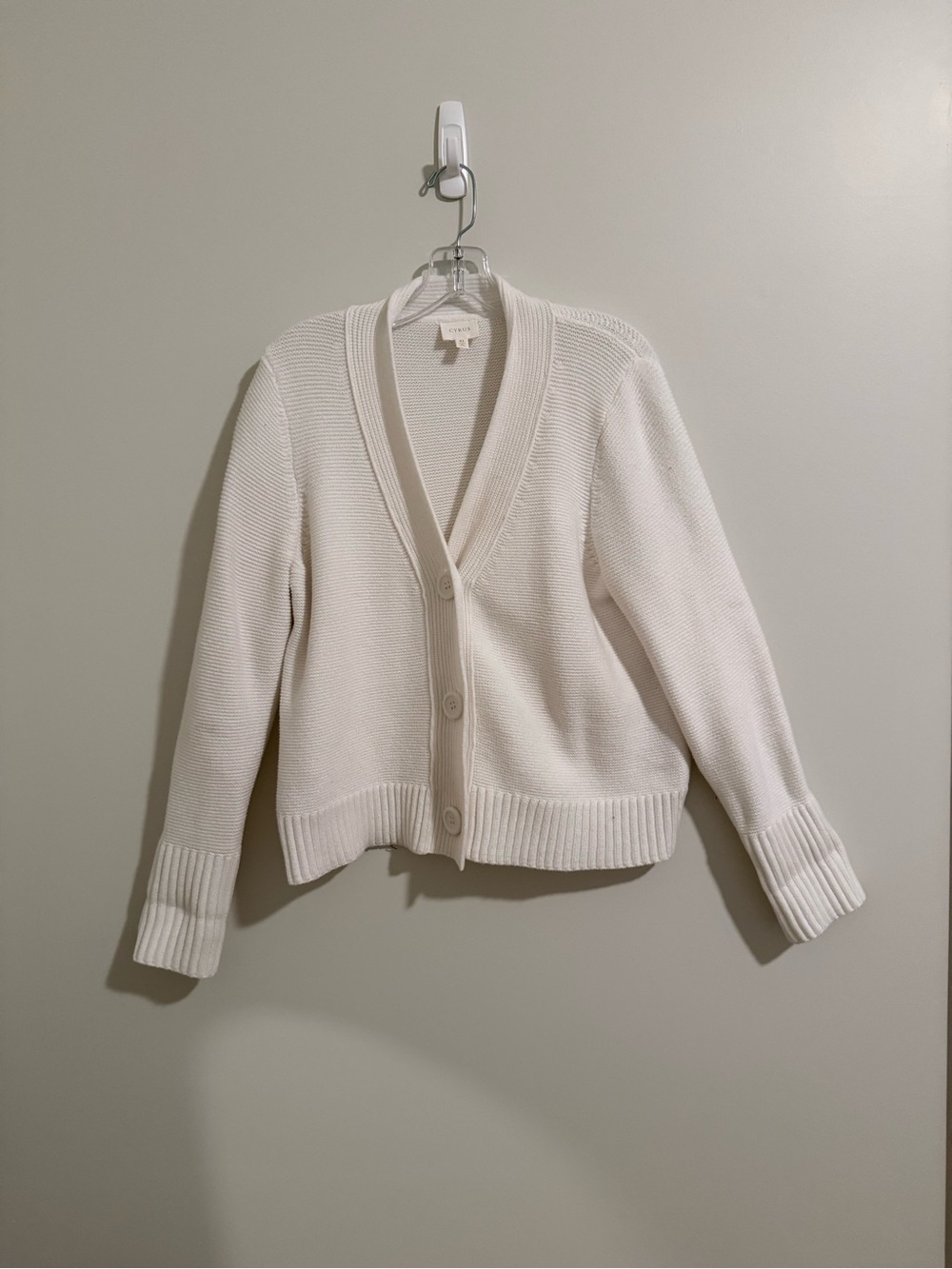 Cyrus White Cropped V-Neck Cardigan Textured Knit Ribbed Button Front Size XL